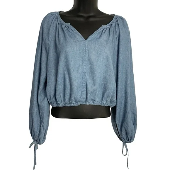 Kori Chambray Crop Top‎ Womens S Blue Long Sleeve V Neck Hippie Boho Festival - Picture 2 of 7